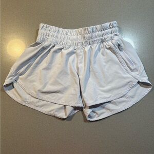 Lululemon tracker that Shorts size 4